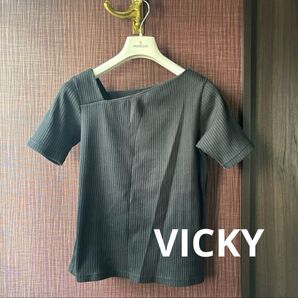 ビッキー トップス