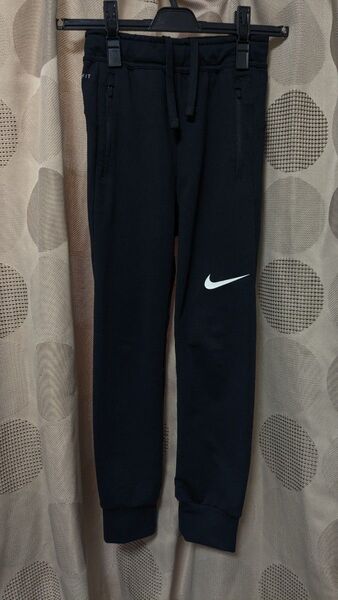 NIKE キッズ Nike ナイキ ブラック ジョガーパンツ XS 120〜130cm パンツ ボトムス ズボン