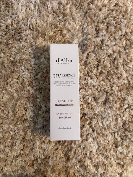 d'Alba UV ESSENCE TONE-UP SUN CREAM 未使用