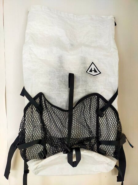 Hyperlite Mountain Gear 2400 Windrider Lサイズ
