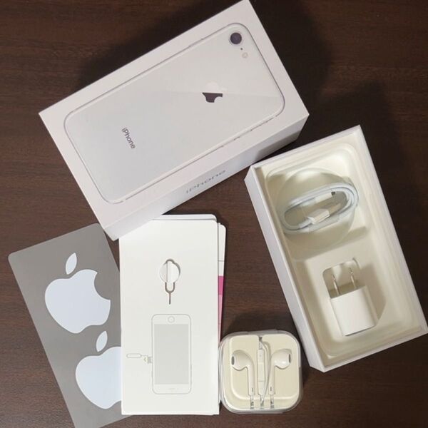 新品☆ iPhone 未使用 純正 箱 充電器 イヤホン その他 備品 Apple