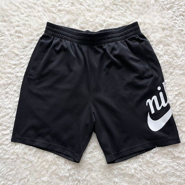 Nike SB ナイキエスビー エッセンシャル サンデー ショーツ ハーフパンツ CV4346-010 XL
