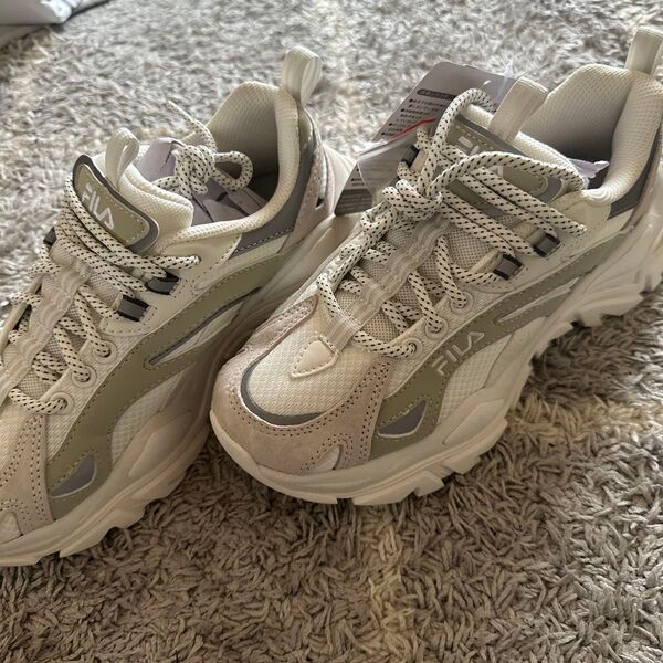 FILAスニーカー fila