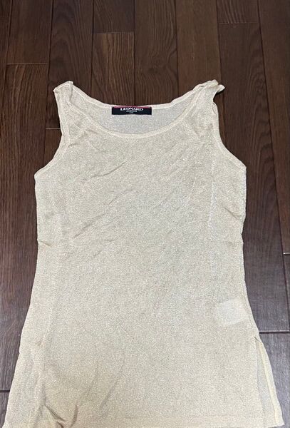 レオナール ファッション タンクトップ ラメ入り ゴールド サイズM