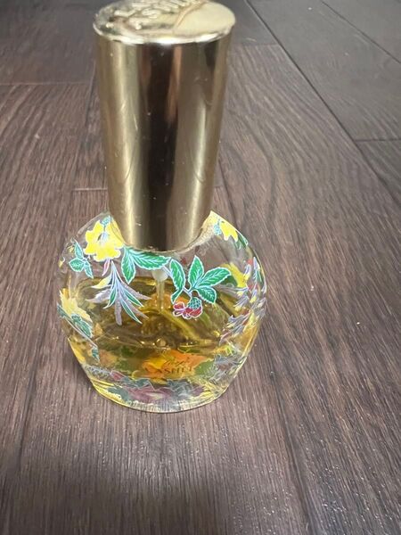 ローラ アシュレイ ナンバーワン オーデバルファム 香水 残量あり 6割程度