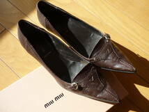 miumiu パンプス 36 1/2 濃茶 ダークブラウン イタリア製 箱付 ミュウミュウ シューズ 靴 23.5cm 再値下_画像2