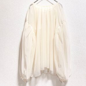 ボリュームスリーブチュールギャザーブラウス アイボリー 長袖 M トップス