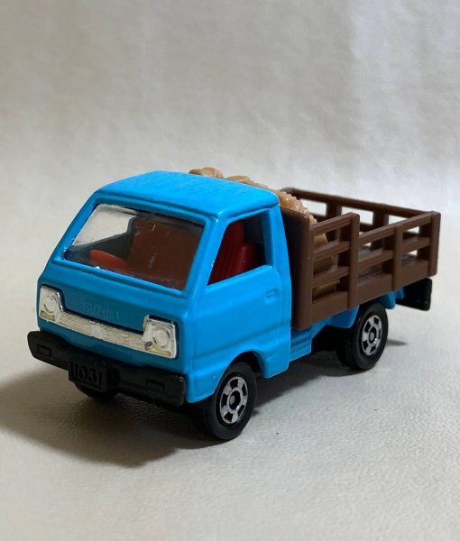 Yahoo!オークション -「トミカ 39 スズキキャリィ 家畜運搬車 Yahoo!オークション -「トミカ 39 スズキキャリィ 家畜運搬車