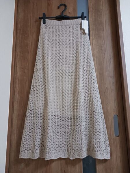 新品未使用 ベージュ ロングスカート 透かし編み 春夏 F