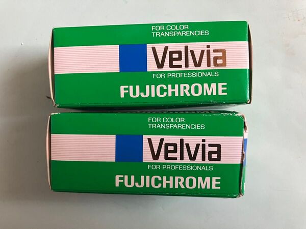 FUJICHROME Velvia RVP120 使用期限切れ
