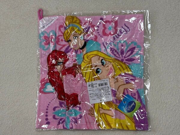 【新品・未開封】ディズニープリンセス ループタオル 1枚