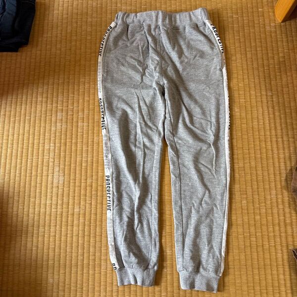 グレー サイドロゴ入りパンツ 130cm