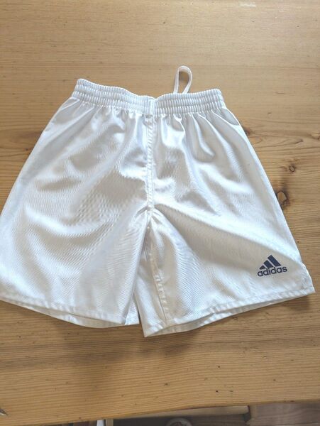 【140】adidas ハーフ パンツ サッカー フットサル ゲームパンツ