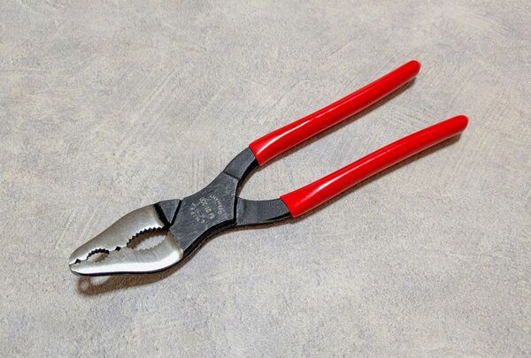 クニペックス KNIPEX 8421-200 自転車用プライヤー