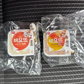 ガチャ ビヨット ミニシャカシャカチャーム 2個セット 未開封 チョコリング&ミックスチョコ ガシャポン