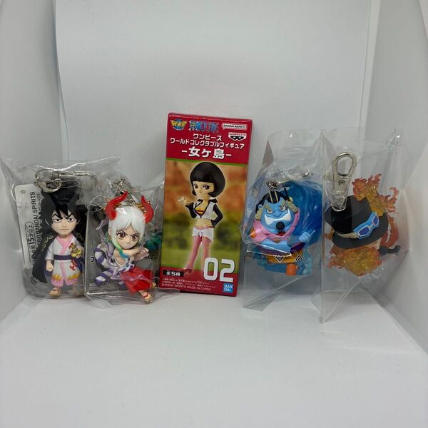 【新品未使用】ONE PIECE フィギュア フィギュアキーホルダー ヤマト モモの助 サボ ジンベエ 5点セット