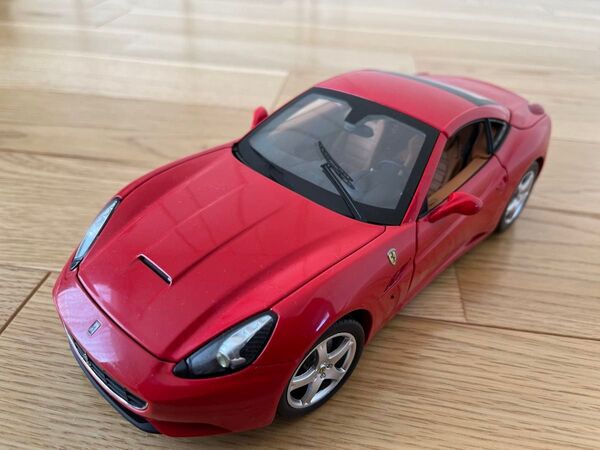 HOTWHEELSホットウィール エリート 1/18 Ferrari フェラーリ California カリフォルニア