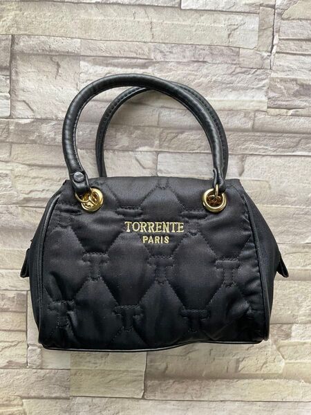 TORRENTE PARIS (トラント) 手提げポーチ キルティング ブラック