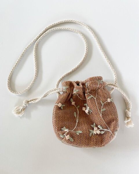 バッグ 巾着 ショルダーバッグ 刺繍 花 ブラウン ママ キッズ