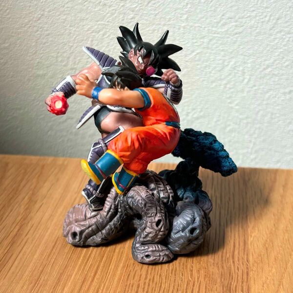 【美品】 ドラゴンボールカプセル 激闘・宇宙一の強戦士 サイヤ人編 ボーナスパーツ 悟空 vs ターレス