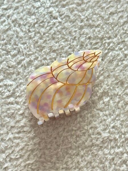 【新品未使用】貝柄シェル 夏 アクセサリー ヘアクリップ ククシュゼット好きな方