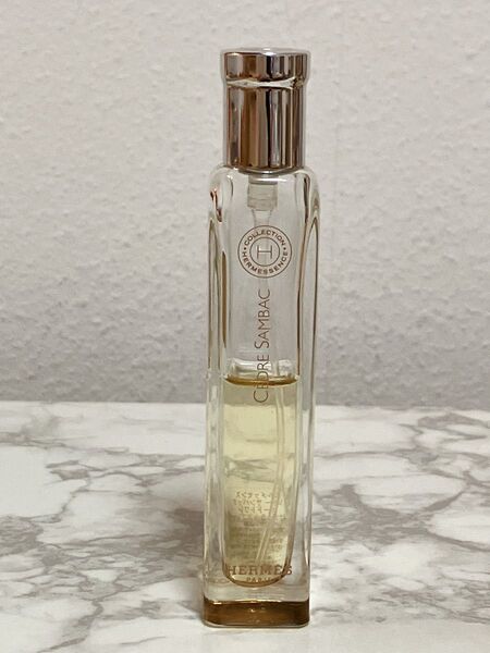 美品 エルメス シダーサンバック オーデトワレ 15ml ヴァポリザター 香水