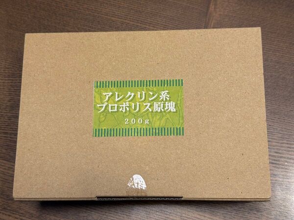 ★新品・未開封品★ 株式会社アマゾンフード 【 アレクリン系 プロポリス 原塊 200g 】 2025年4月購入品