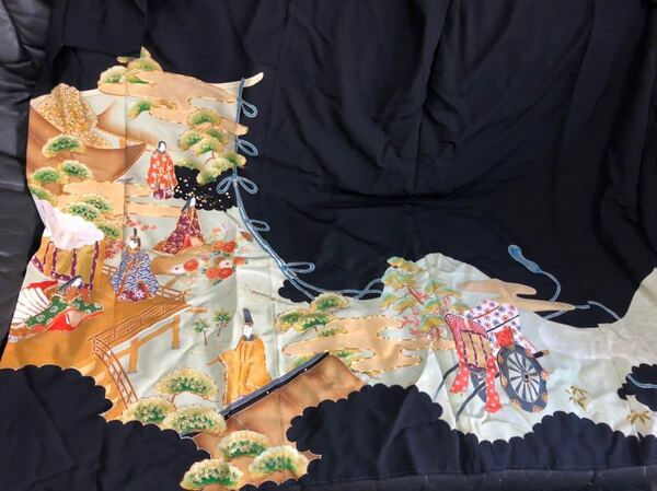 メ1897 留袖 正絹縮緬 古典柄 五社車