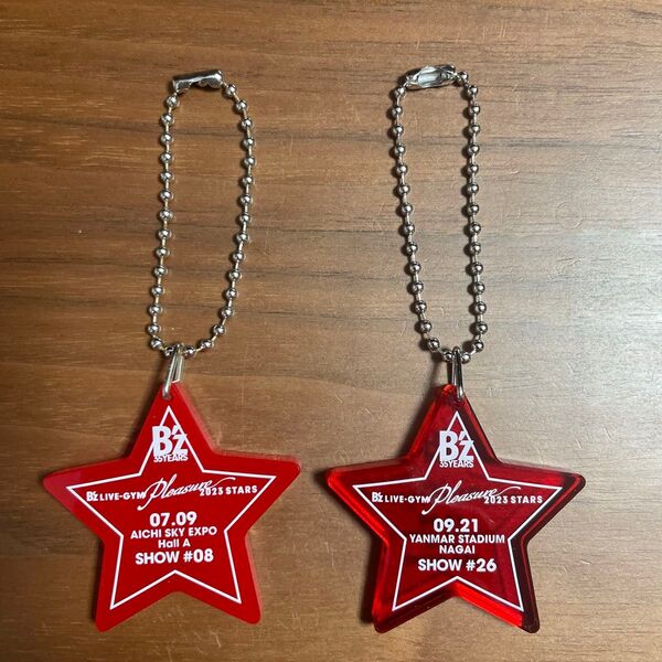 B'z Pleasure 2023 STARS 会場限定チャーム(ガチャ)#08、#26