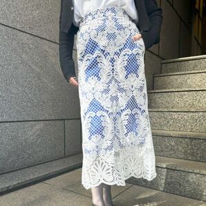 A61 総レーススカート ホワイト ブルー SERPENTINA セルペンティナ serpentina 元鈴木さん