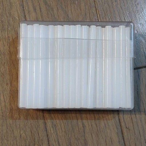 グルーガン スティック ホットメルト接着剤 直径7mm 約100本入り