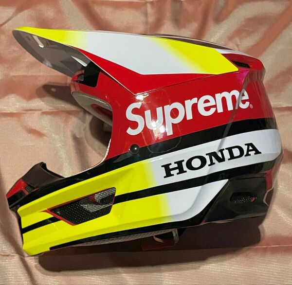 Supreme Honda FOX コラボ ヘルメット Sサイズ 未使用