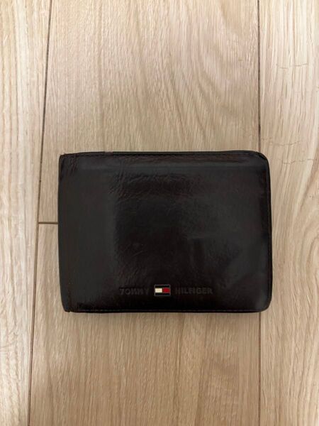 Tommy Hilfiger 二つ折り財布 ブラウン