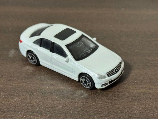 メルセデスベンツ C180 パールホワイト ミニカー改造