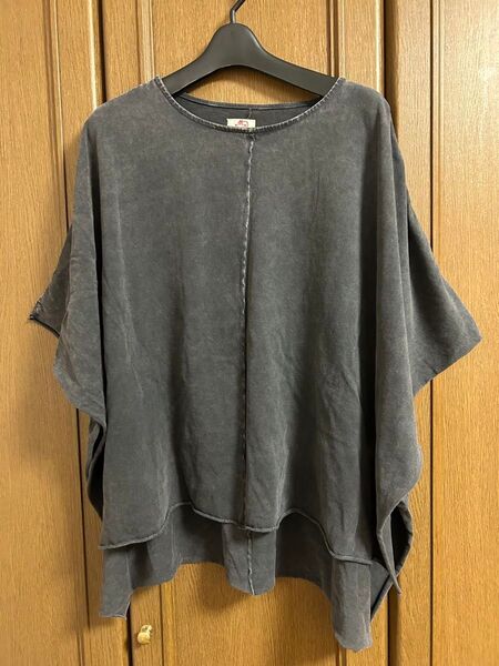 ライムインク ピグメント加工ドルマン袖ポンチョ風Tシャツ