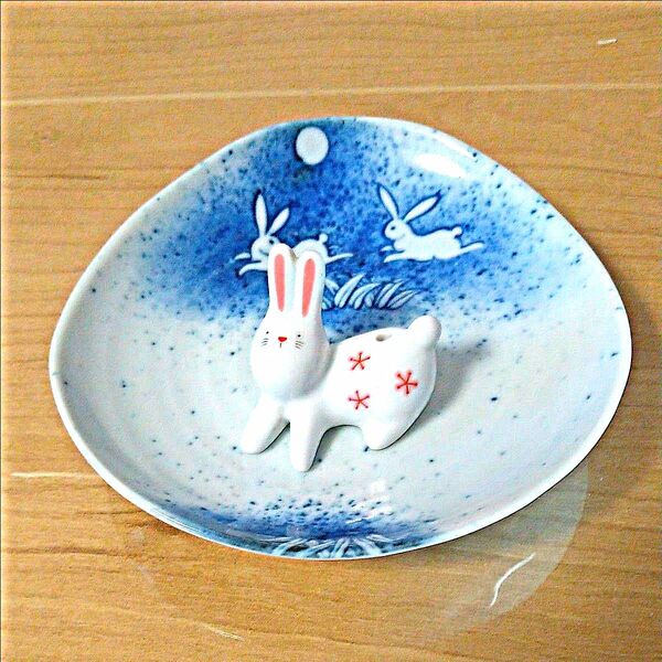 ■うさぎのお香たて& お皿 2点セット!置物 縁起物 陶器 小物アクセサリー