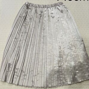 140cm デビロック プリーツ スカート シルバー系