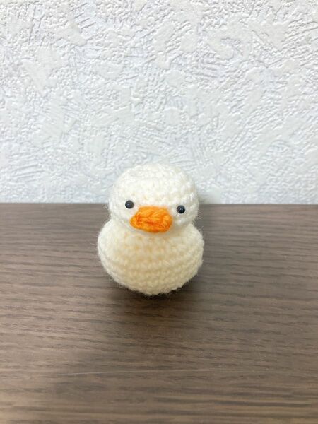 ひよこちゃんホワイト あみぐるみ ハンドメイド品
