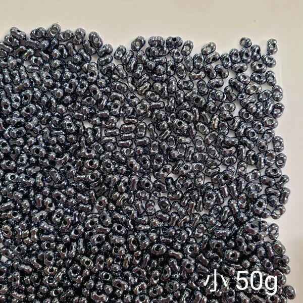チェコビーズ ファルファーレ 小 約2x4mm 50g ヘマタイト
