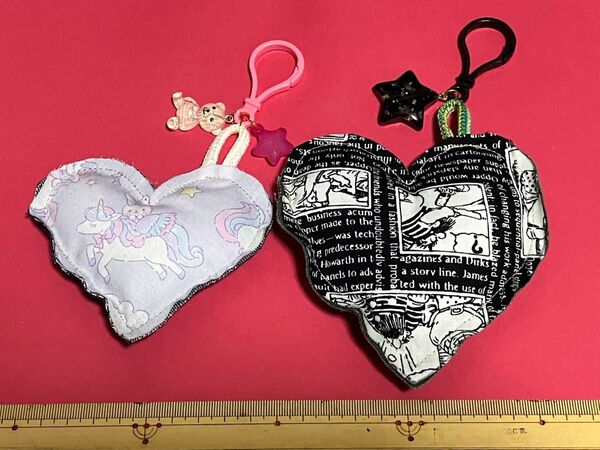ハンドメイド ハート型キーホルダー 2個セット バッグチャーム クッションチャーム