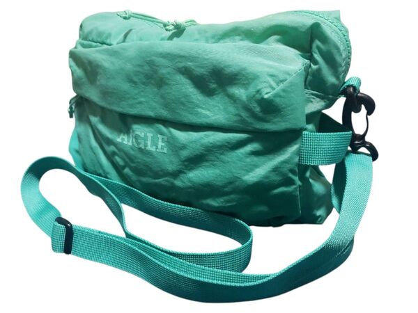 「フランス発アウトドアブランド」AIGLEショルダーバッグ ターコイズグリーン