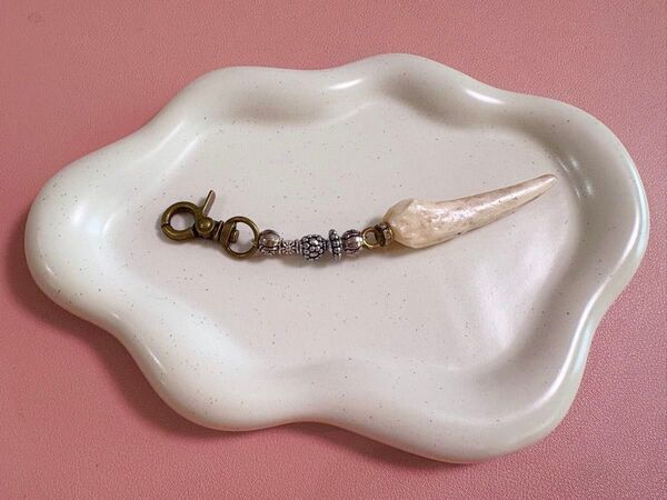天然 鹿の角 鹿ツノ ハンドメイド アクセサリー キーホルダー 縁起物 開運お守り プレゼント