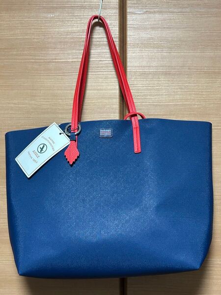AIGLE〈 エーグル 〉リバーシブル トートバッグ ダークネイビー レッド