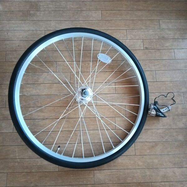 26インチ 完組ホイール タイヤサイズ26x1.75 オートライト付き