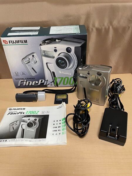 FUJIFILM FinePix1700Z デジタルカメラ バッテリー交換必要