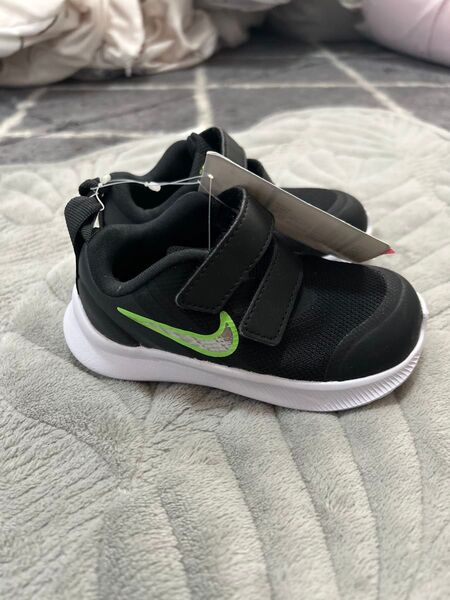 【新品未使用】NIKE ナイキ スニーカー 靴 ベビー キッズ 12センチ
