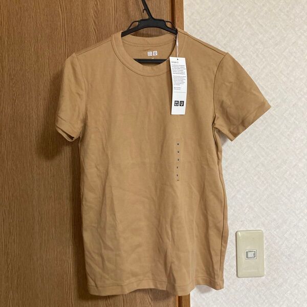 ユニクロ ネックTシャツ (半袖)ベージュ M サイズ 保管品 お値下げ不可です