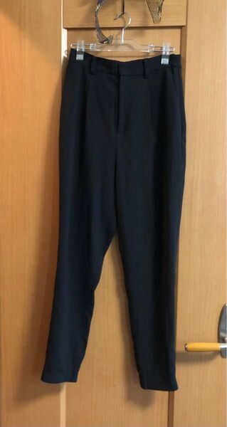 M☆ユニクロ☆裾ゴム入り通勤ズボンボトムパンツクーポンポイント消化 ブラック