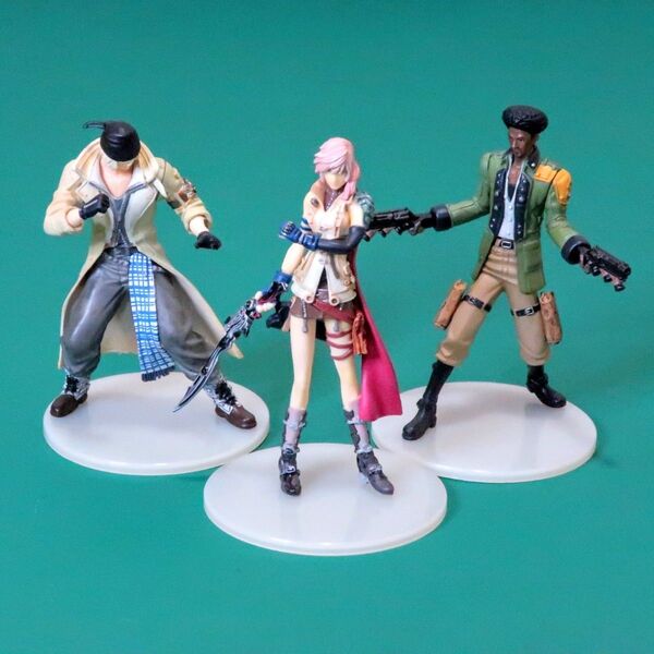 ファイナルファンタジーXIII エリクサー with トレーディングアーツミニ 3種