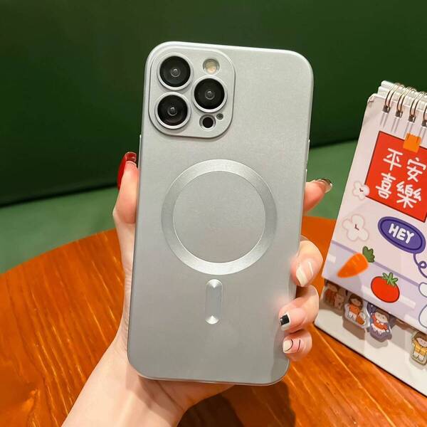 iphone13promaxケース カーバー スタンド付き 透明 お洒落 韓国 軽量 ケース 耐衝撃 高品質 シルバーQ2